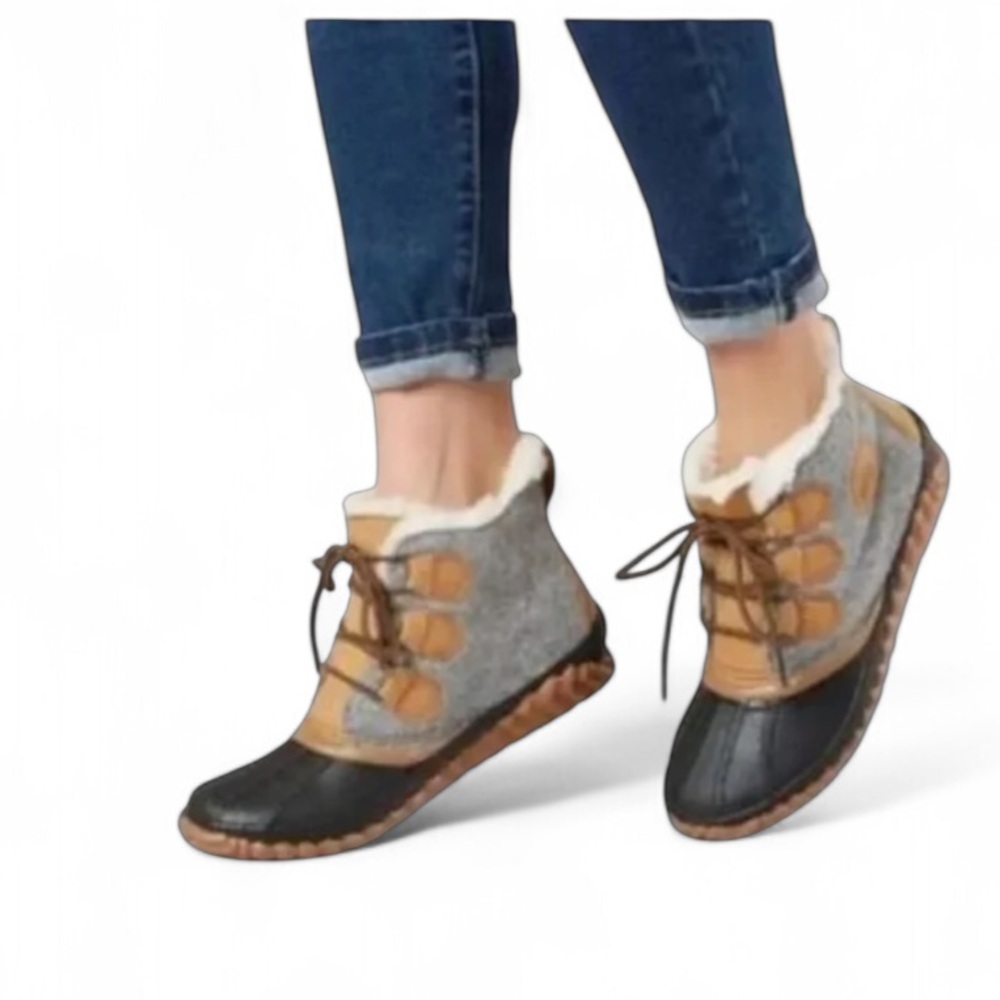 Sorel Black, Gray, and Brown Ankle Boots